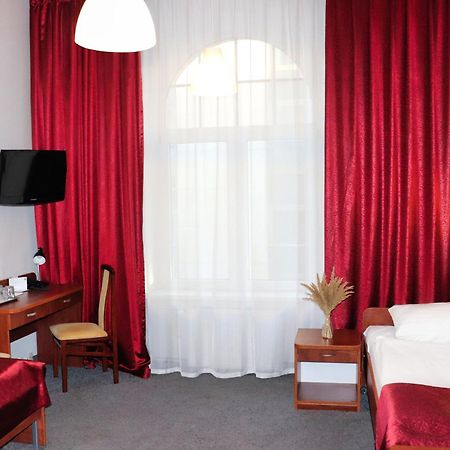 ורוצלב Hotel Lothus מראה חיצוני תמונה
