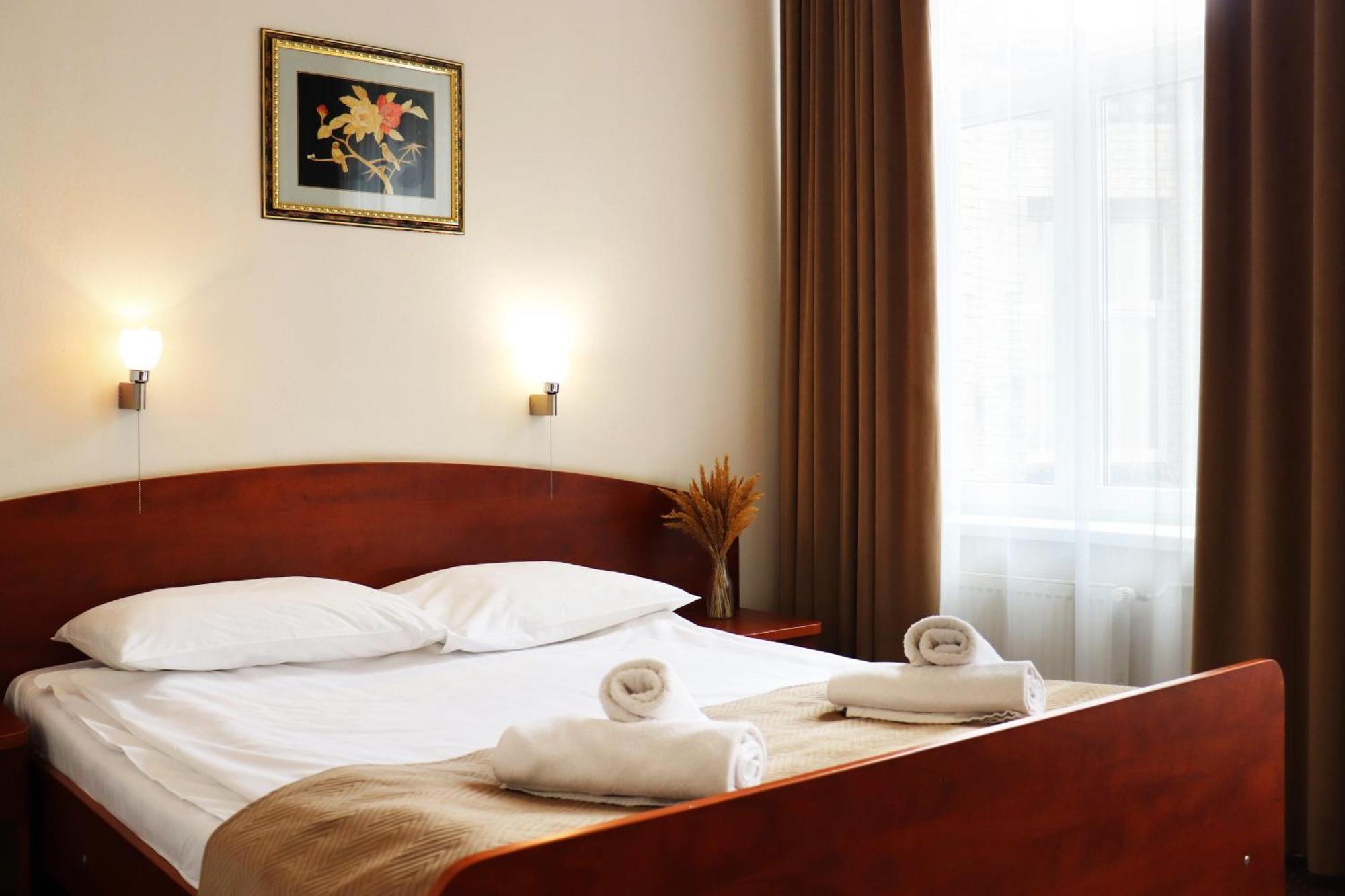ורוצלב Hotel Lothus מראה חיצוני תמונה