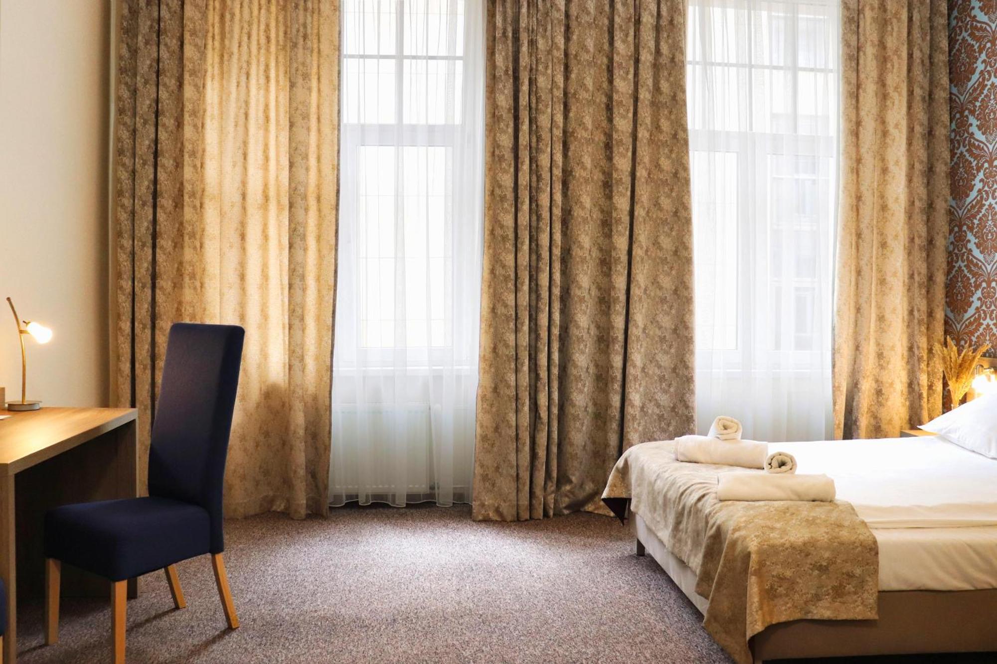 ורוצלב Hotel Lothus מראה חיצוני תמונה